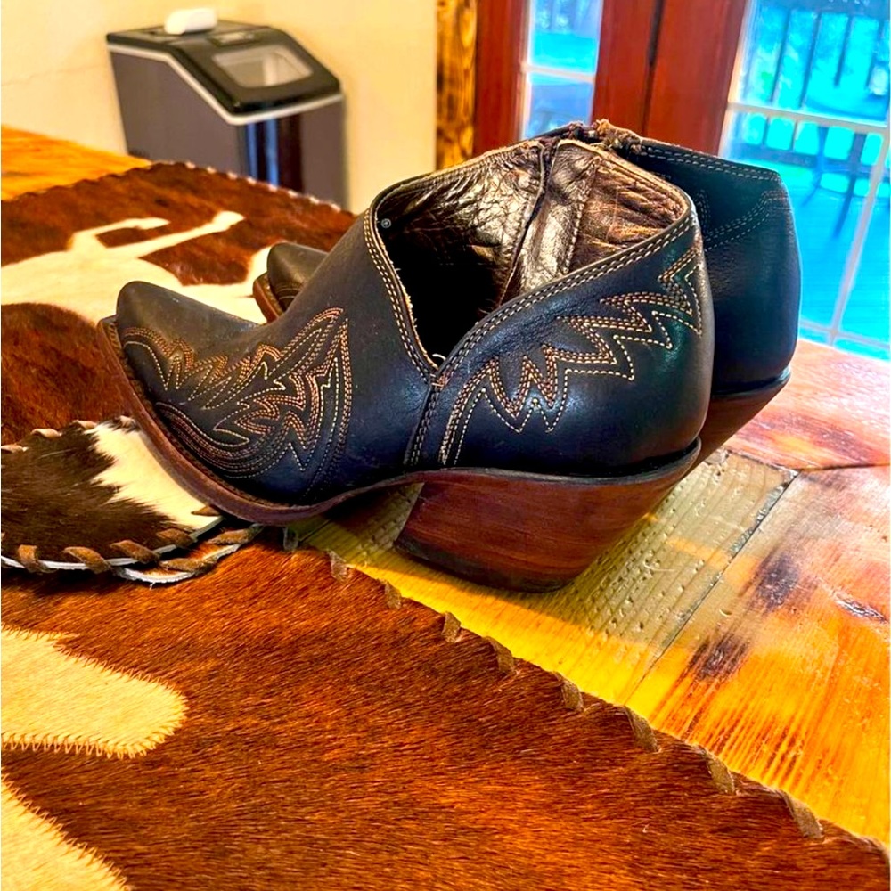 Ariat Booties